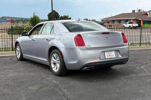 2016 Chrysler 300C Base