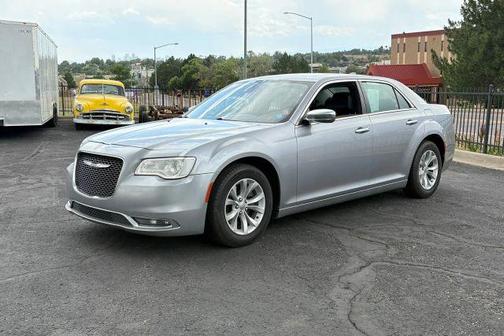 2016 Chrysler 300C Base