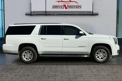 2019 GMC Yukon XL SLT