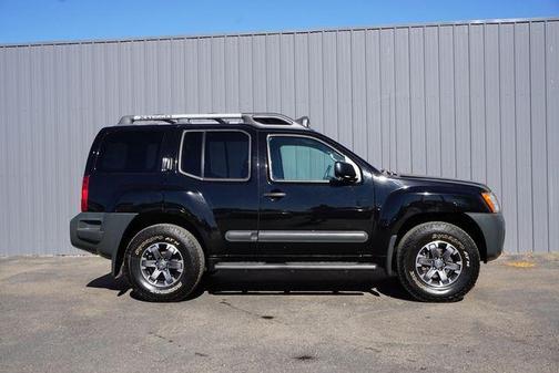 Photo 3 of 32 of 2015 Nissan Xterra PRO-4X