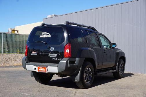 Photo 4 of 32 of 2015 Nissan Xterra PRO-4X