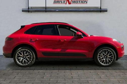 2017 Porsche Macan S