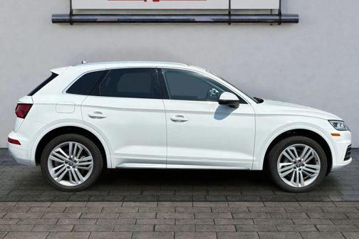 2018 Audi Q5 2.0T Premium Plus