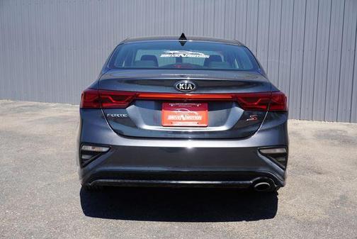 Photo 5 of 34 of 2019 Kia Forte S