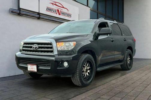 2016 Toyota Sequoia SR5