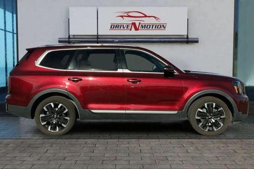 Burgundy 2023 Kia Telluride SX