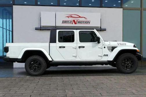 2023 Jeep Gladiator Sport