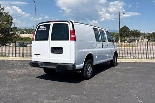 2022 Chevrolet Express 2500 Work Van