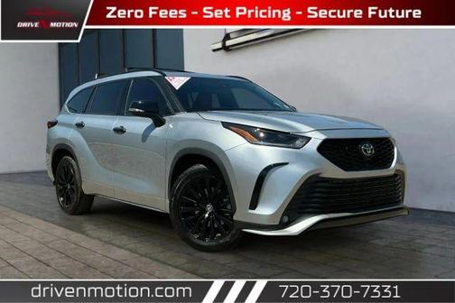 Silver 2023 Toyota Highlander XSE