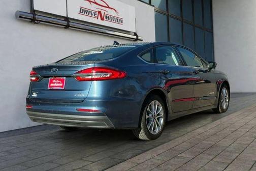 2019 Ford Fusion Hybrid SE