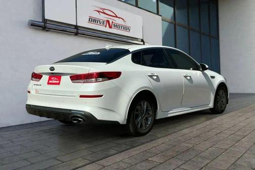 2019 Kia Optima LX