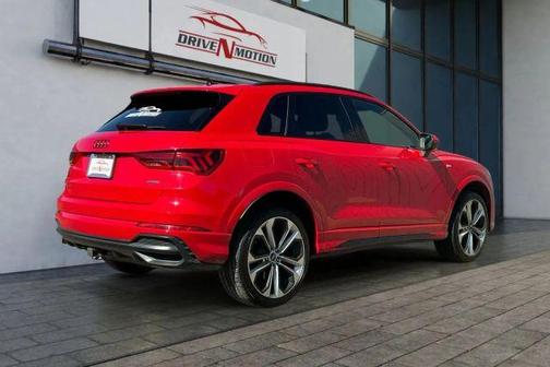 2021 Audi Q3 45 S line Premium