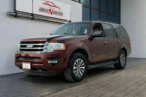 Red 2017 Ford Expedition XLT