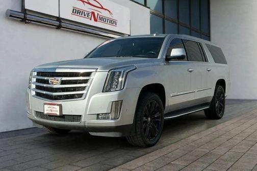 2018 Cadillac Escalade ESV Luxury
