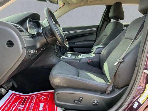 2020 Chrysler 300 Touring