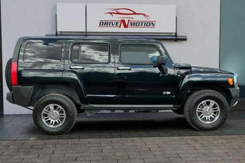 Black 2008 Hummer H3 H3X