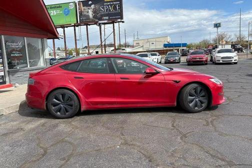 2022 Tesla Model S Base