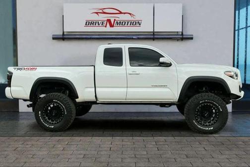 2022 Toyota Tacoma TRD Off Road