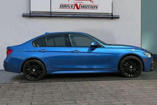 2017 BMW 330 i xDrive
