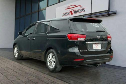 2016 Kia Sedona L