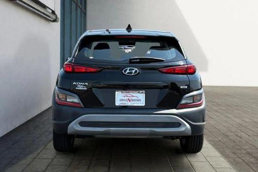 2022 Hyundai KONA SE