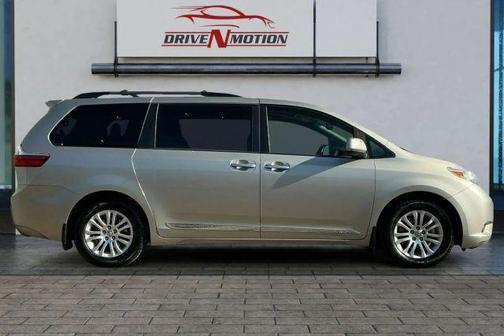 2017 Toyota Sienna Limited