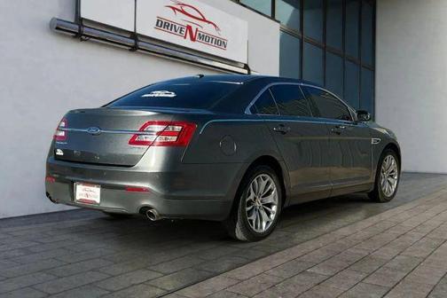 2019 Ford Taurus Limited