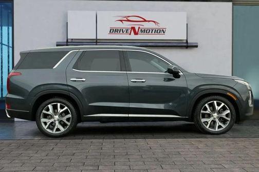 Gray 2020 Hyundai PALISADE SEL