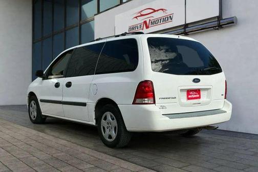 2005 Ford Freestar SE