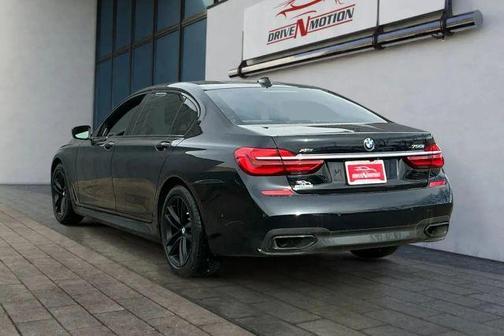 2016 BMW 750 i xDrive