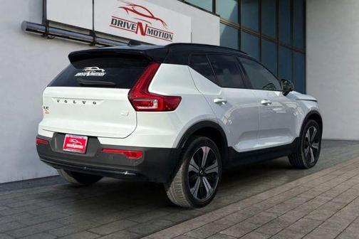 2023 Volvo XC40 Recharge Pure Electric Twin Plus