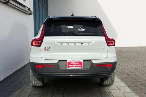 2023 Volvo XC40 Recharge Pure Electric Twin Plus