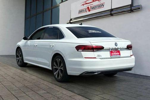 2022 Volkswagen Passat 2.0T SE