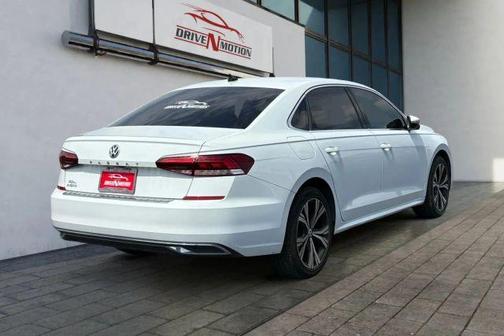 2022 Volkswagen Passat 2.0T SE