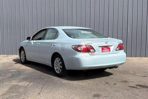 2004 Lexus ES 330 Base (A5)
