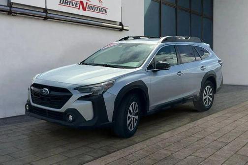 Ice Silver Metallic 2023 Subaru Outback Premium