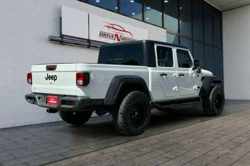 White 2022 Jeep Gladiator Sport