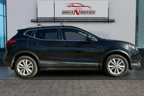 2018 Nissan Rogue Sport SV