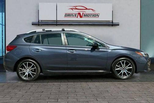 Carbide Gray Metallic 2017 Subaru Impreza 2.0i Limited