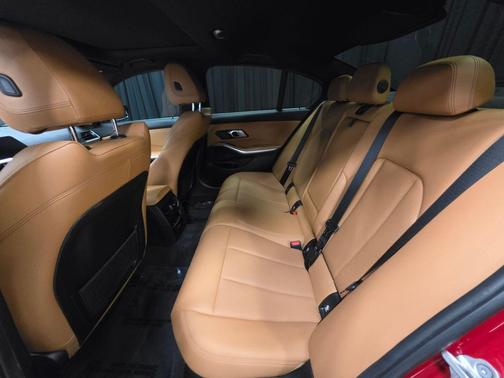 Melbourne Red Metallic 2022 BMW 330 330i