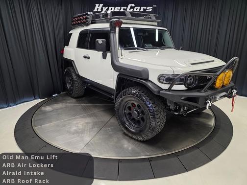 2013 Toyota FJ Cruiser Base