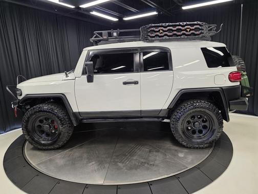 2013 Toyota FJ Cruiser Base