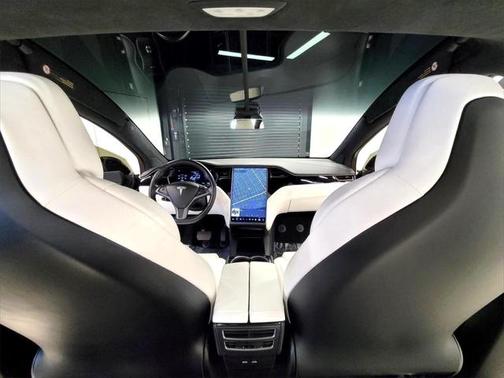 2018 Tesla Model X 75D