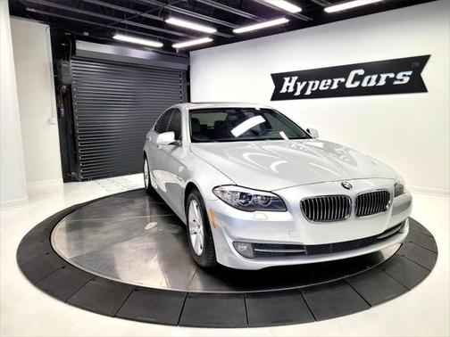2011 BMW 528 528i
