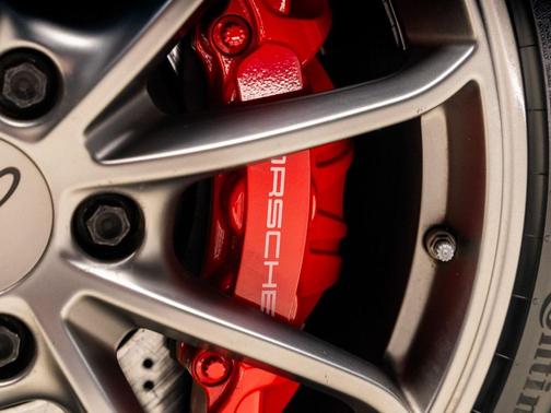 2016 Porsche Cayman GT4