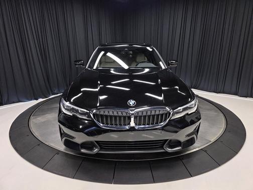 2019 BMW 330 xDrive