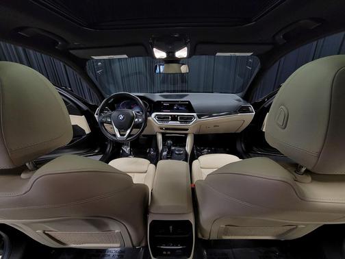 2019 BMW 330 xDrive
