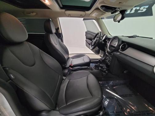 2012 MINI Cooper Clubman Base