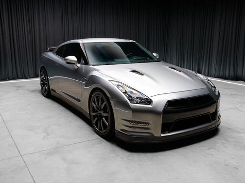 2012 Nissan GT-R Premium