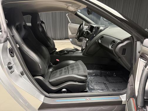 2012 Nissan GT-R Premium